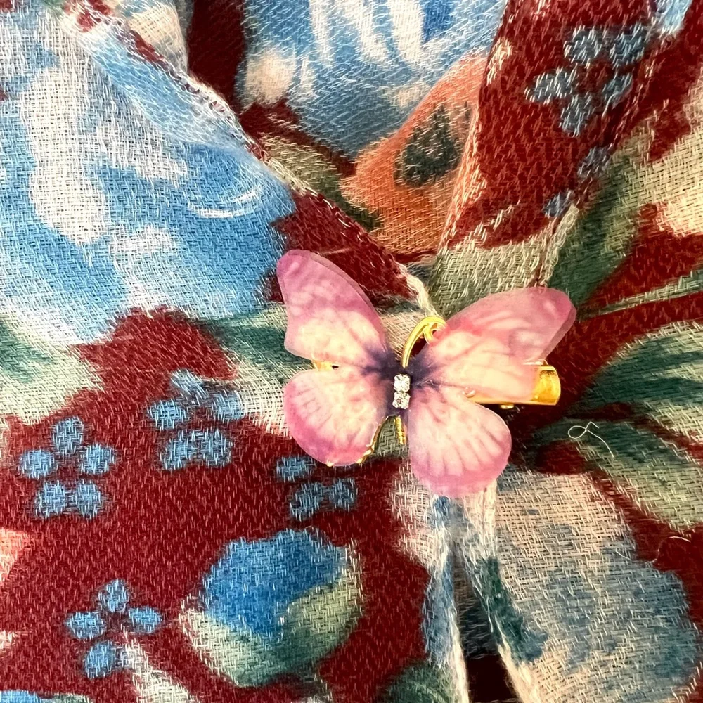 New! Aratta Silent Journey Plum And Navy Floral Beaded Wrap Shawl Butterfly Pin